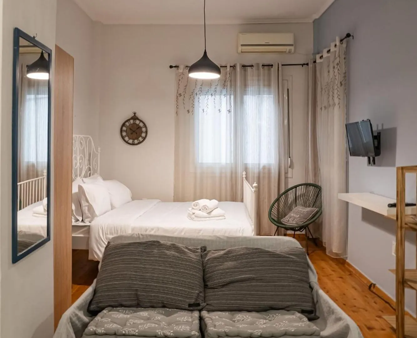 Feel Greek Hospitality #Θ004 Apartment Thessaloniki 0*,  Greece